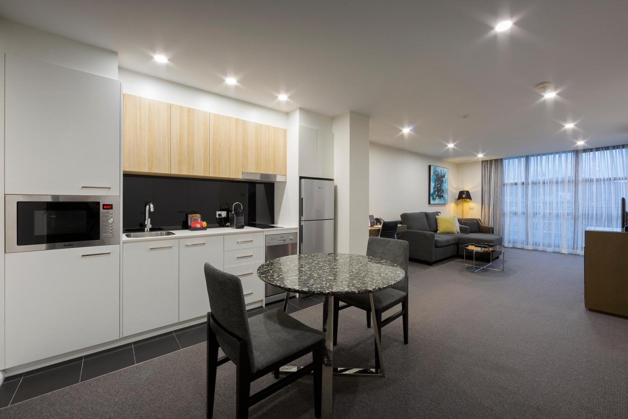 Avenue Hotel Canberra Exterior foto